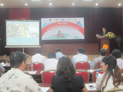 Tiếp tục triển khai giai đoạn III chiến dịch “Trẻ em cũng phải đội mũ bảo hiểm” tại Hà Nội